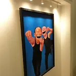 Center Modern Art 아파트 *
