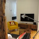 아파트 Center Modern Art