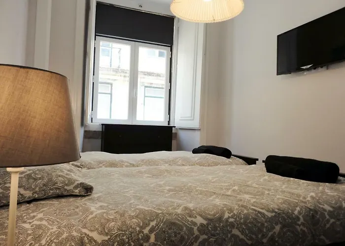 Center Modern Art Apartment